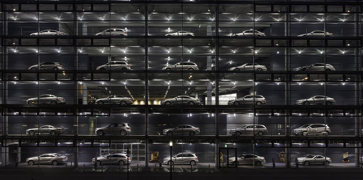 La semana: coches de lujo, móviles aún más inteligentes